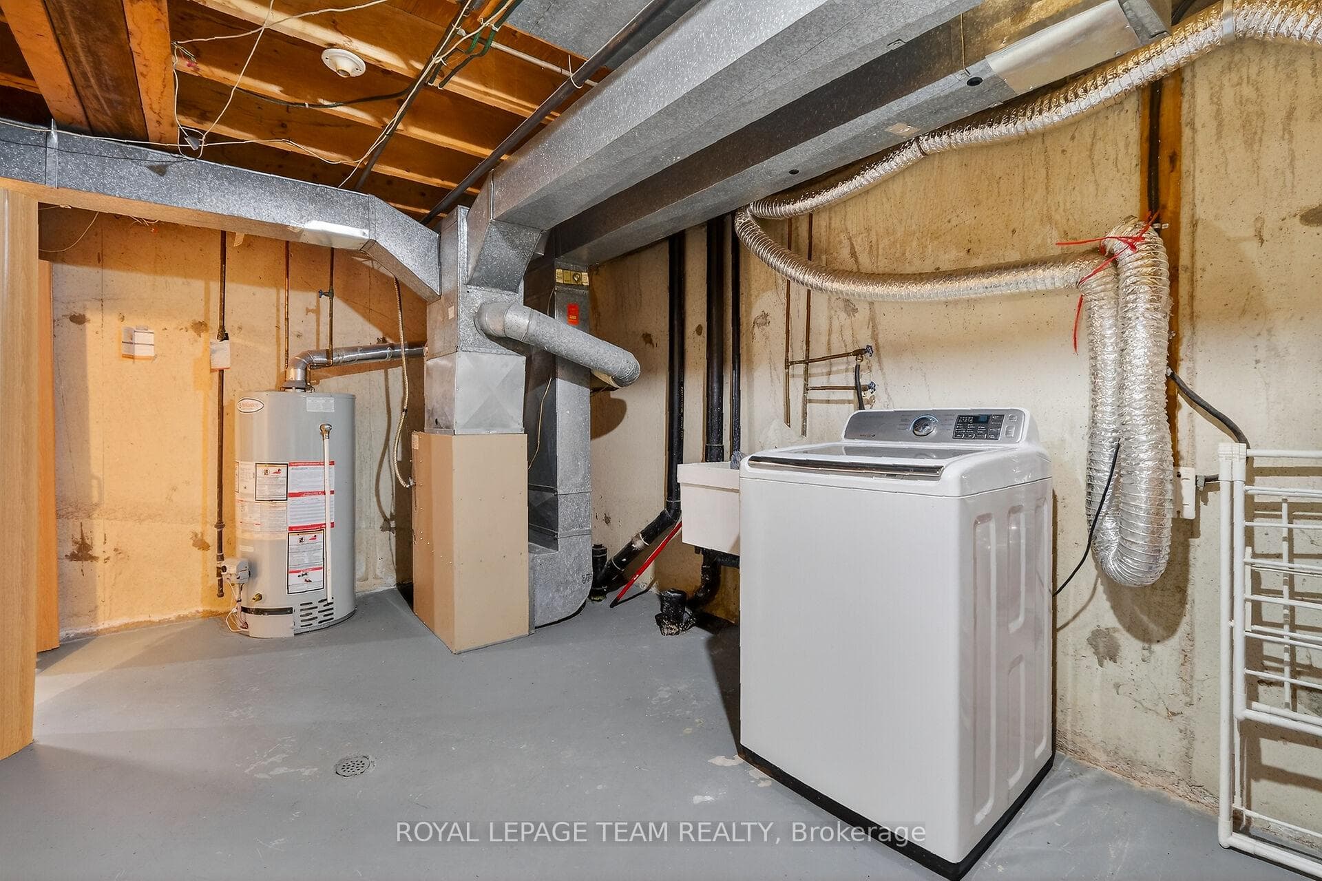 187 Birch Hill Private photo 33