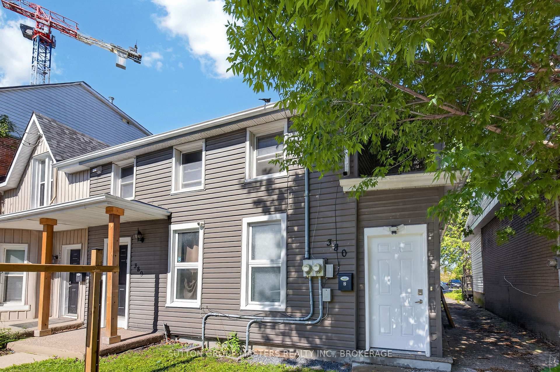 380 Barrie Street photo 2