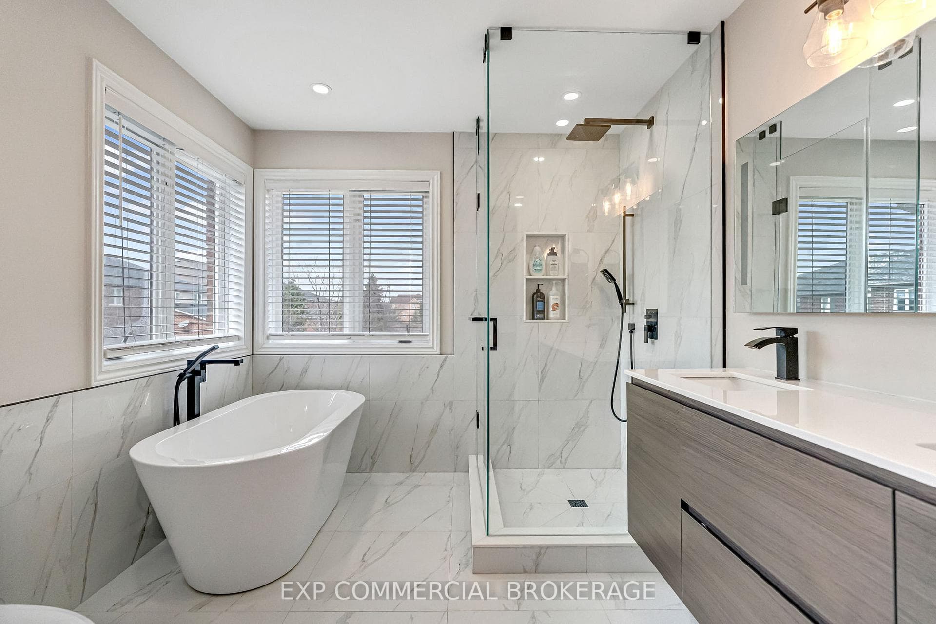 2264 Highcroft Road photo 27