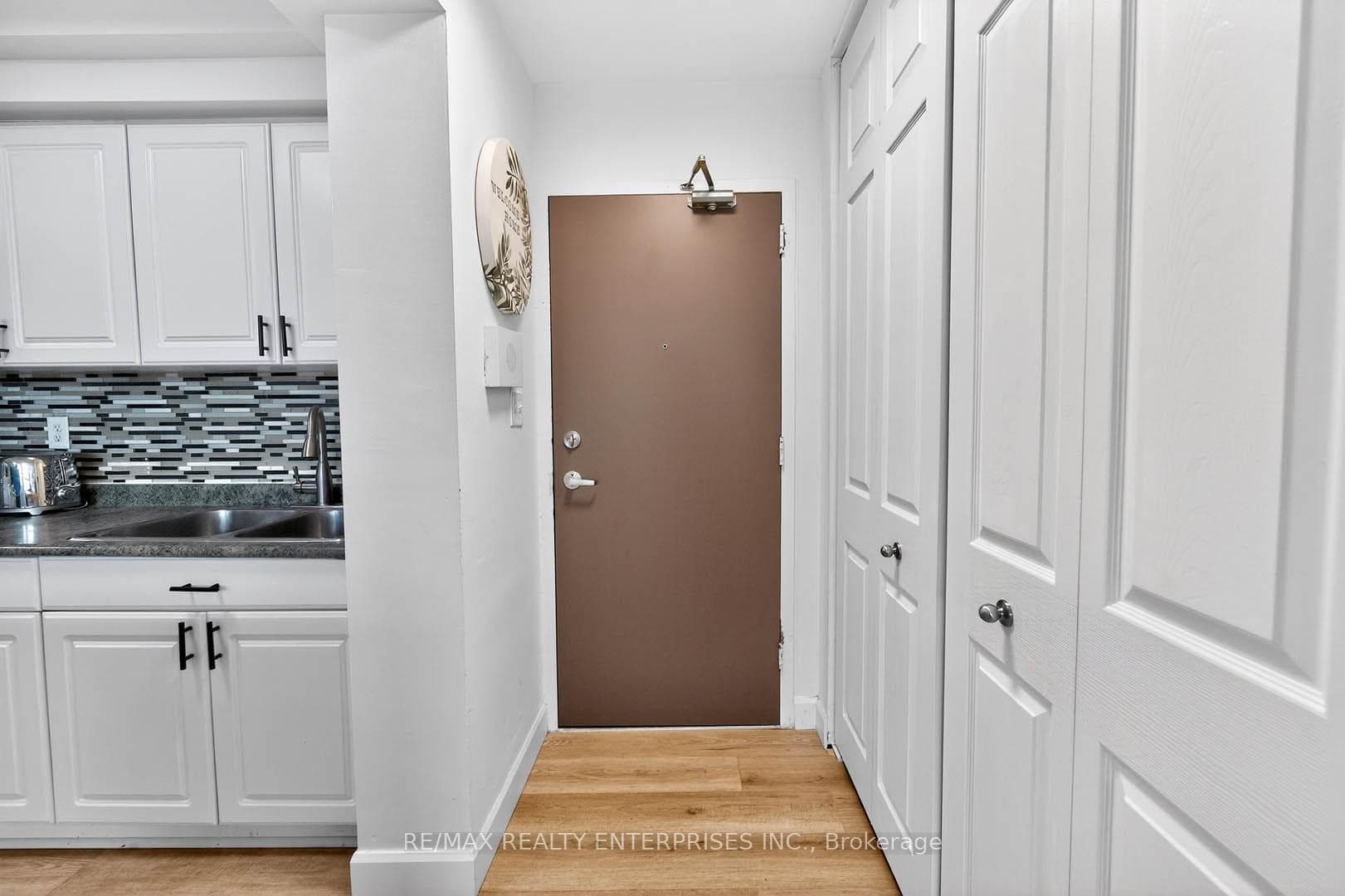 345 Driftwood Avenue Unit 504 photo 3