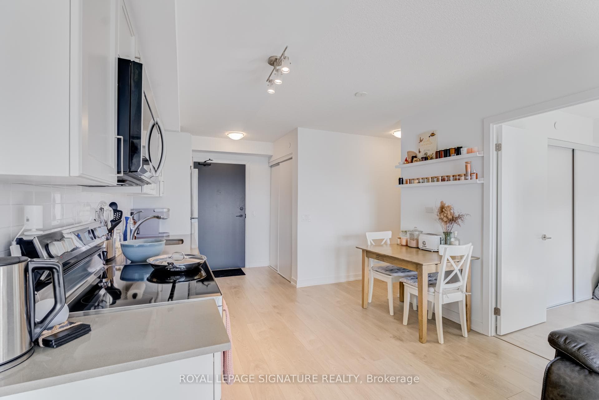1480 Bayly Street Unit 1213 photo 8