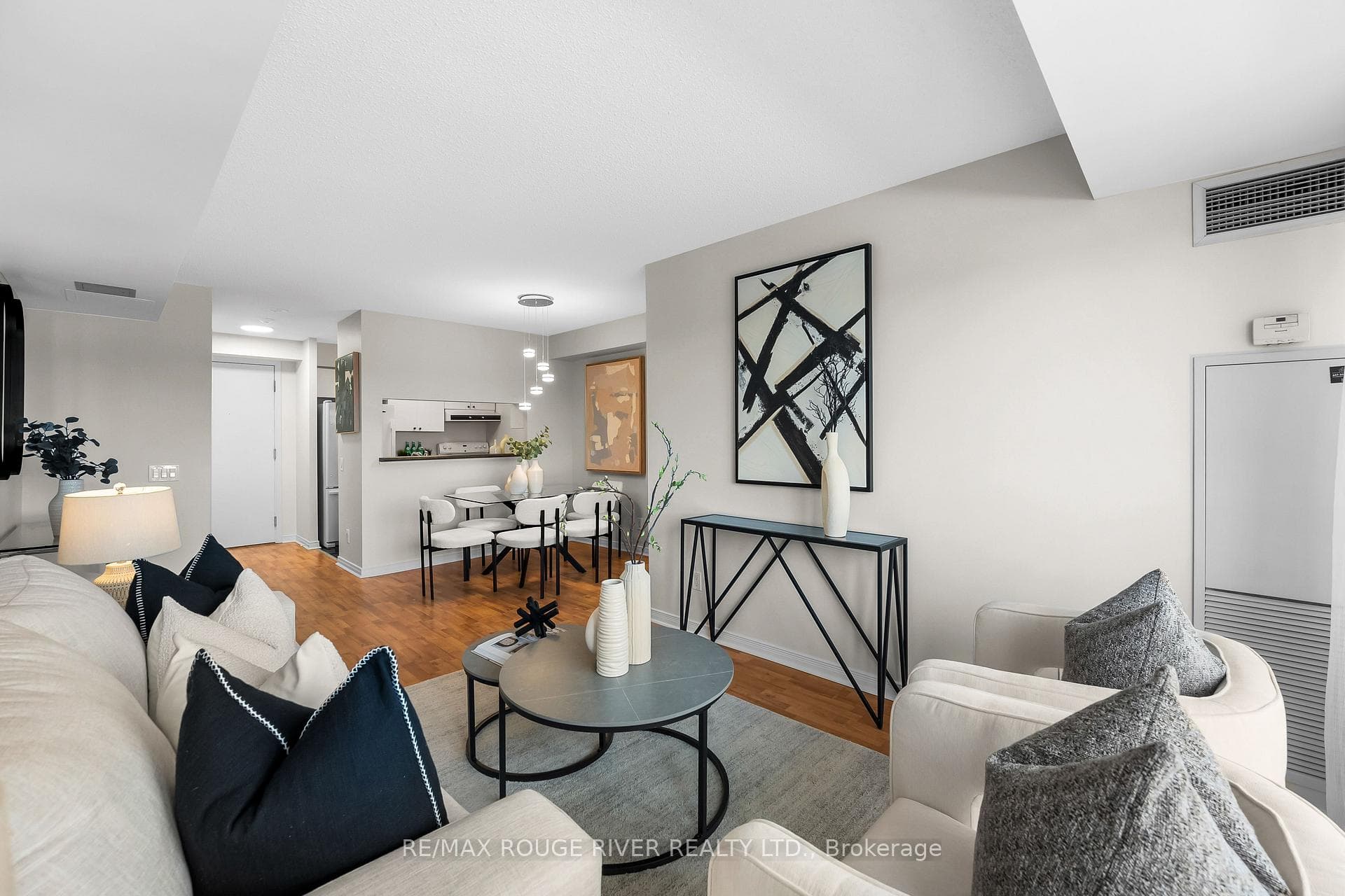1200 The Esplanade Road Unit 818 photo 7