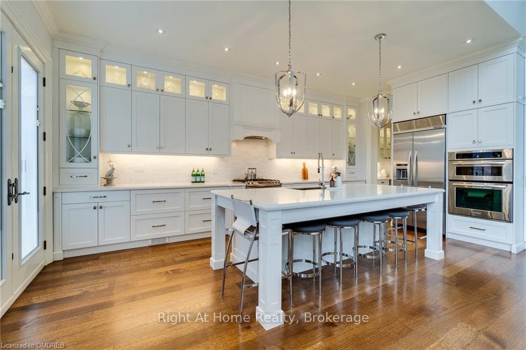 298 FELAN Avenue photo 19