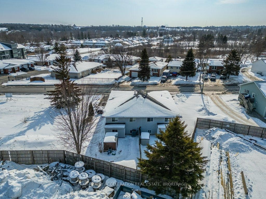 223 Newburgh Road photo 43