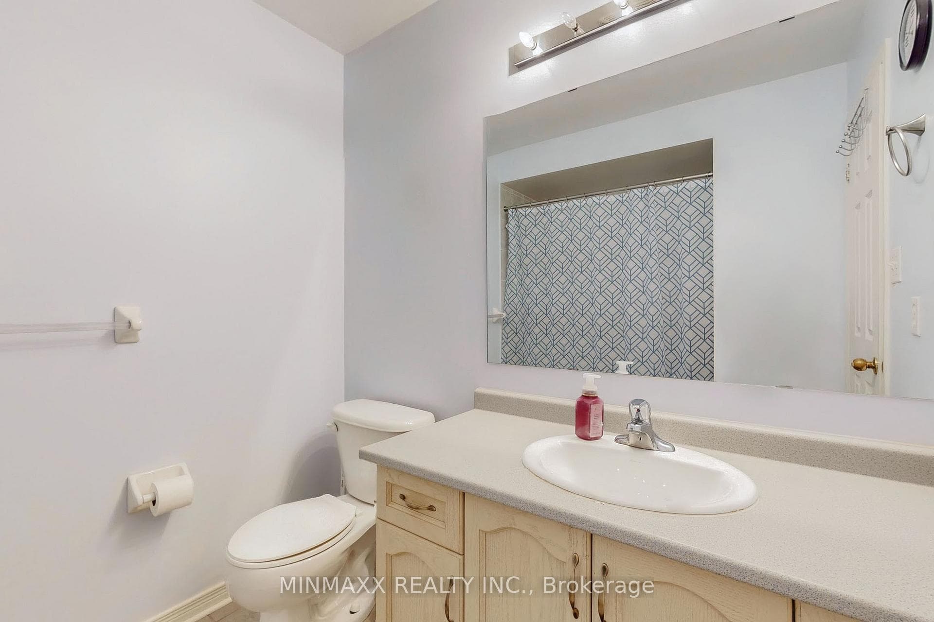 420 Hobbs Crescent photo 36