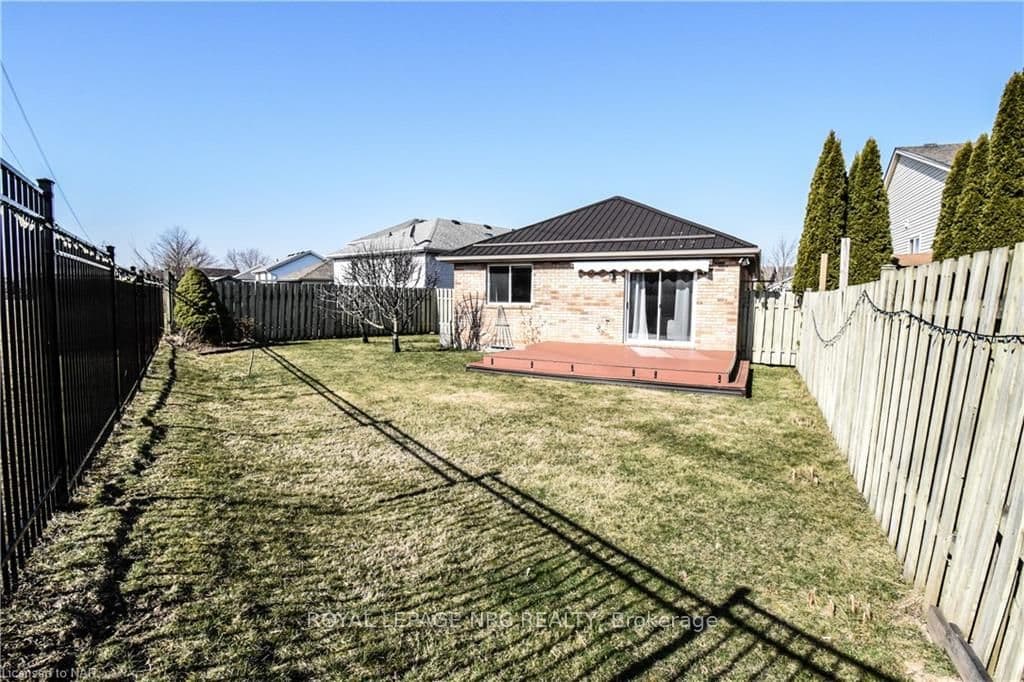 7706 CORTINA Crescent photo 28