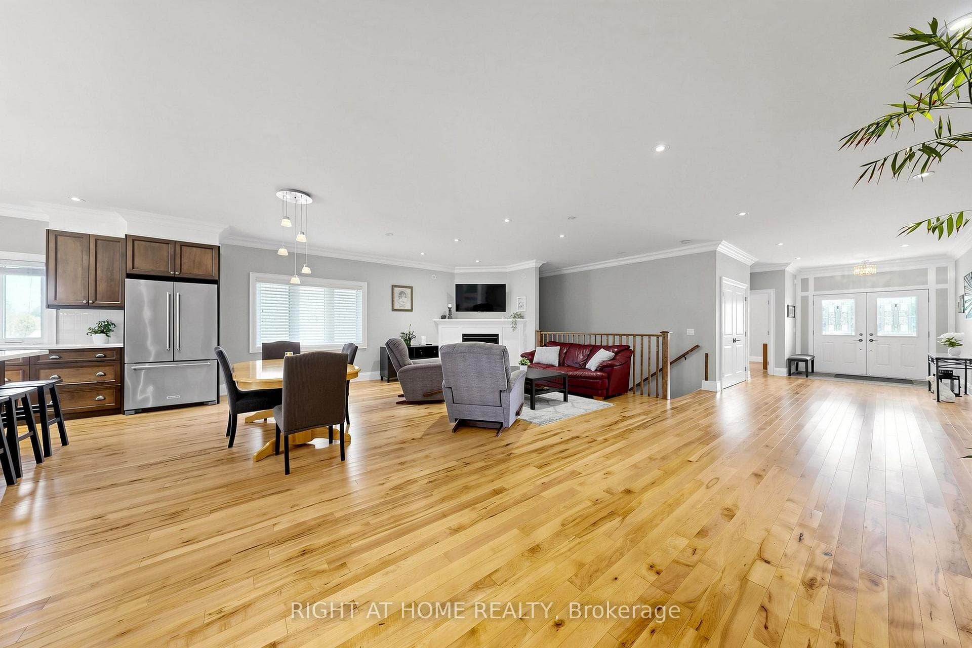 OPEN CONCEPT PROVIDES AIRINESS HUGE SENSE OF SPACE