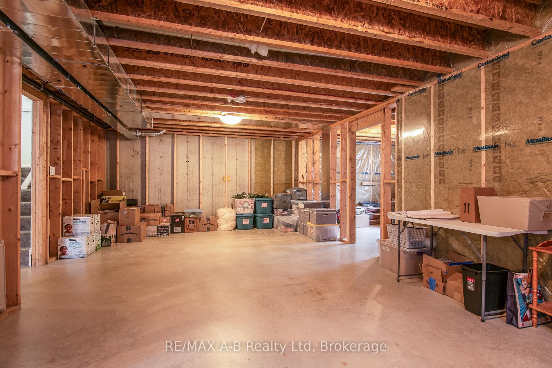158 RIDGEWOOD Crescent photo 39