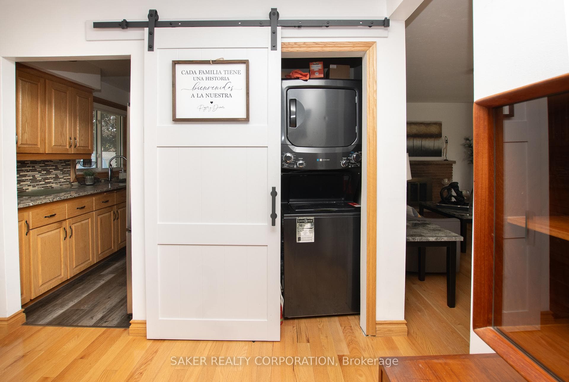 61 Delaware Street photo 22