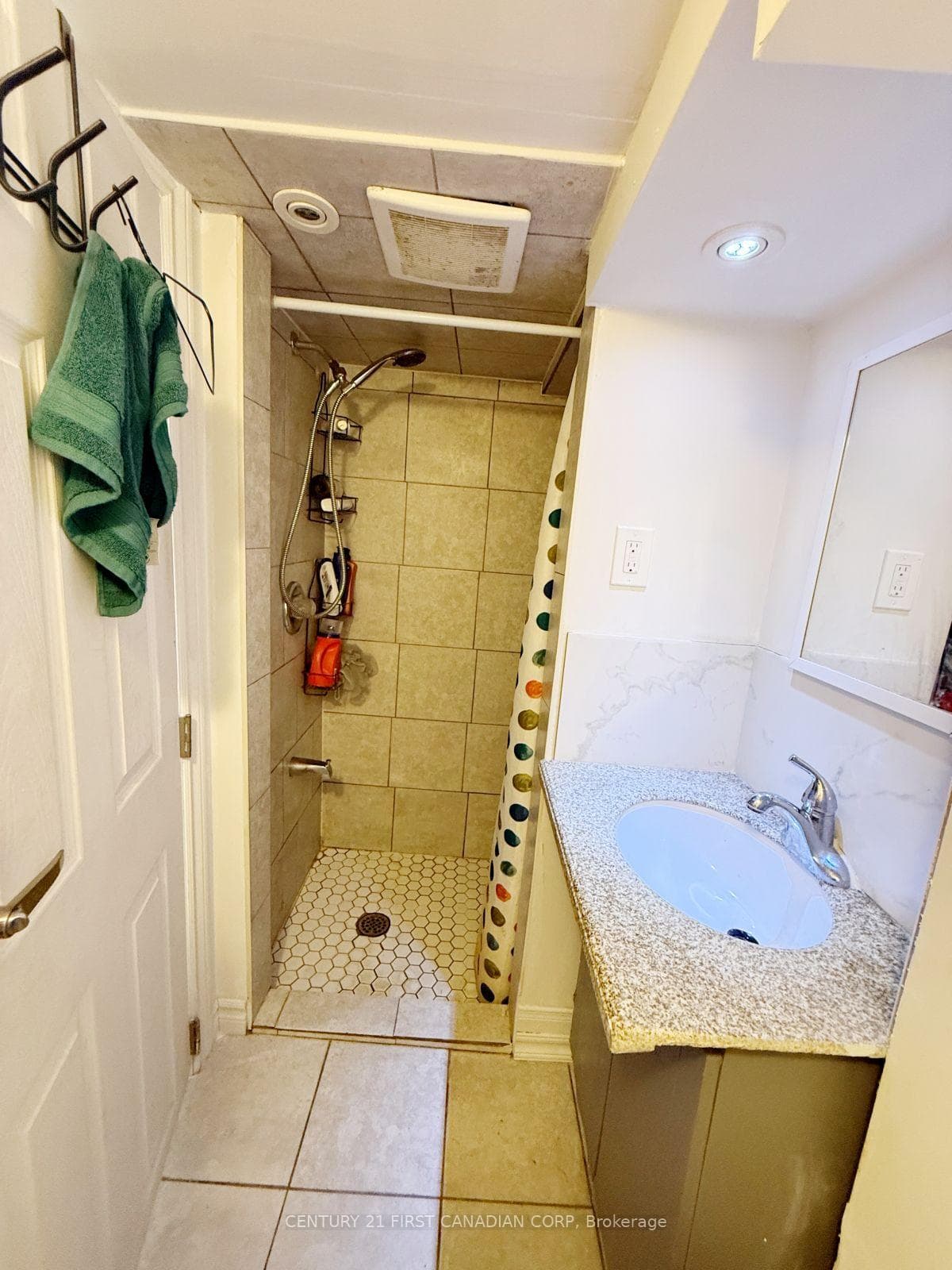 827 Quebec Street photo 29