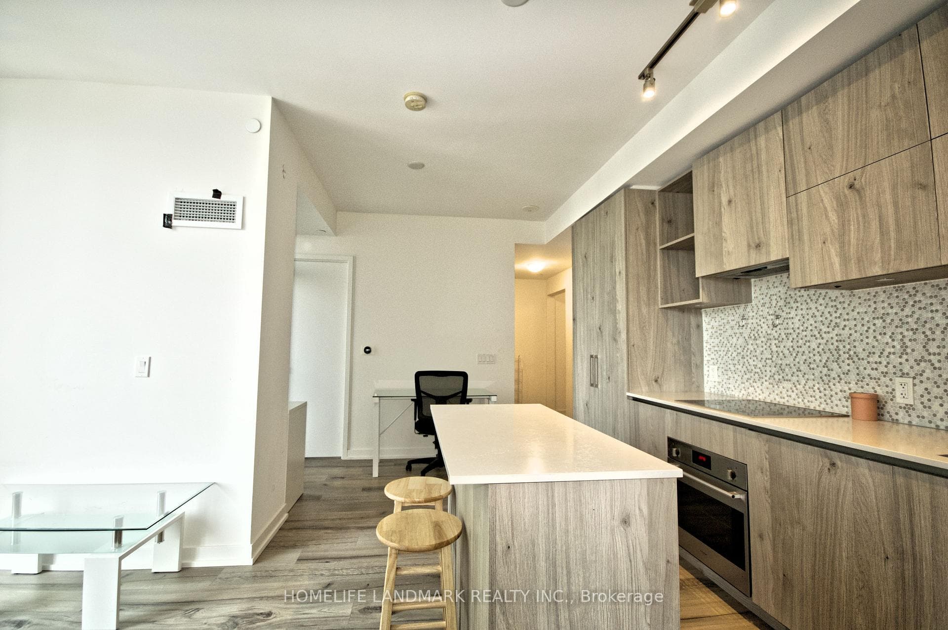 1 Yorkville Avenue Unit 1902 photo 8