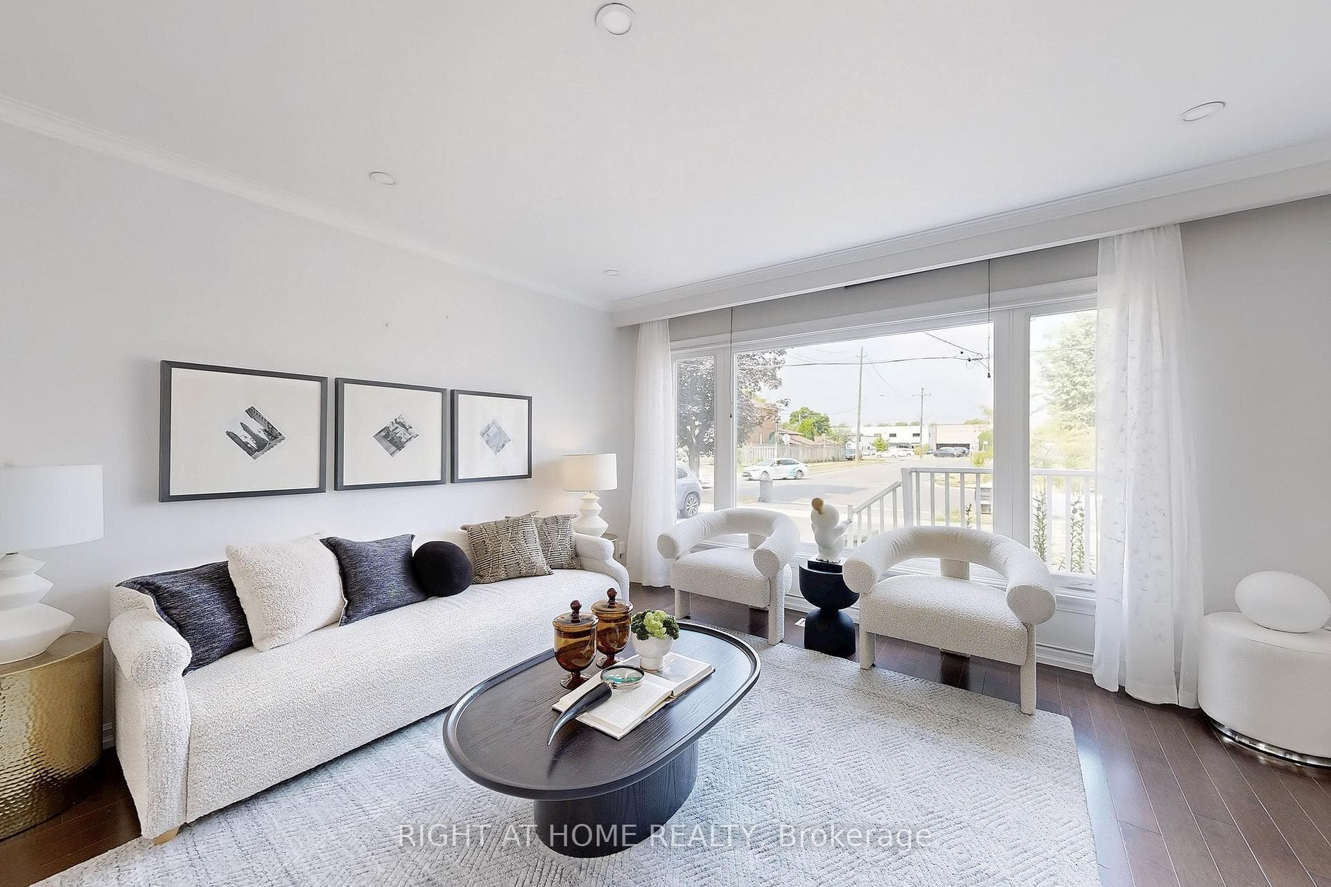 57 Wyndcliff Crescent photo 2