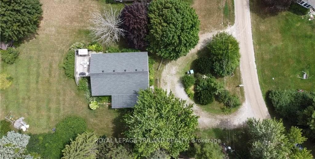72229 Lakeshore Drive photo 4