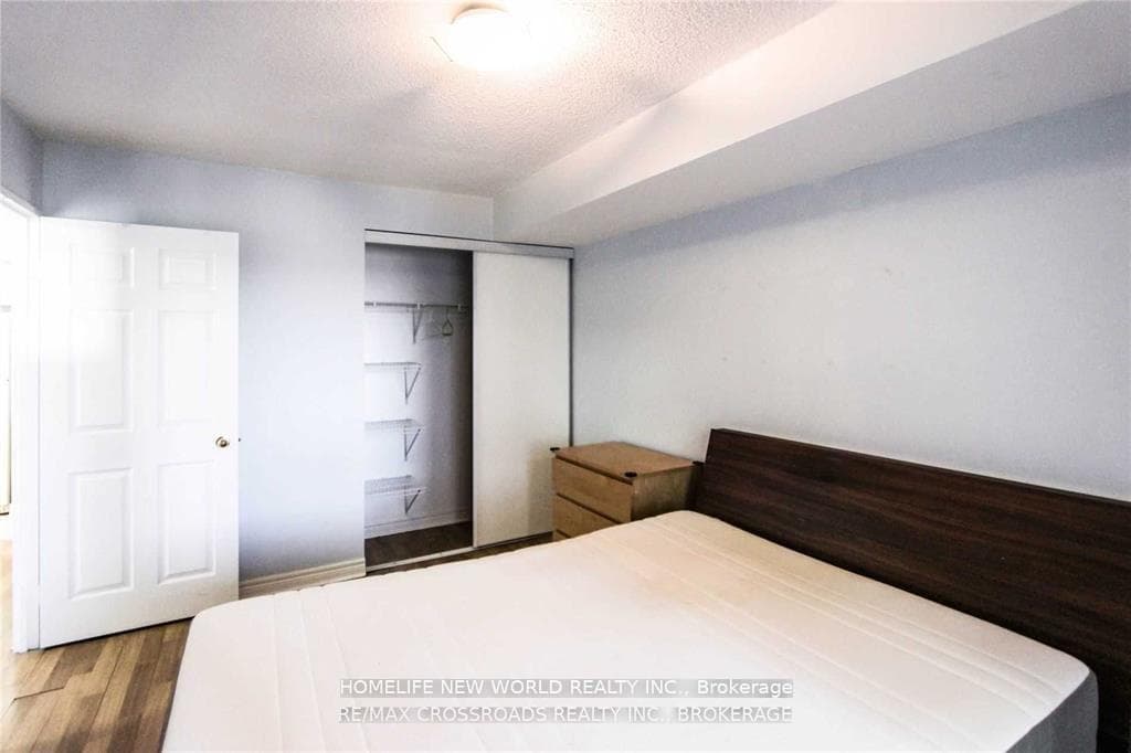 28 Empress Avenue Unit 1006 photo 12