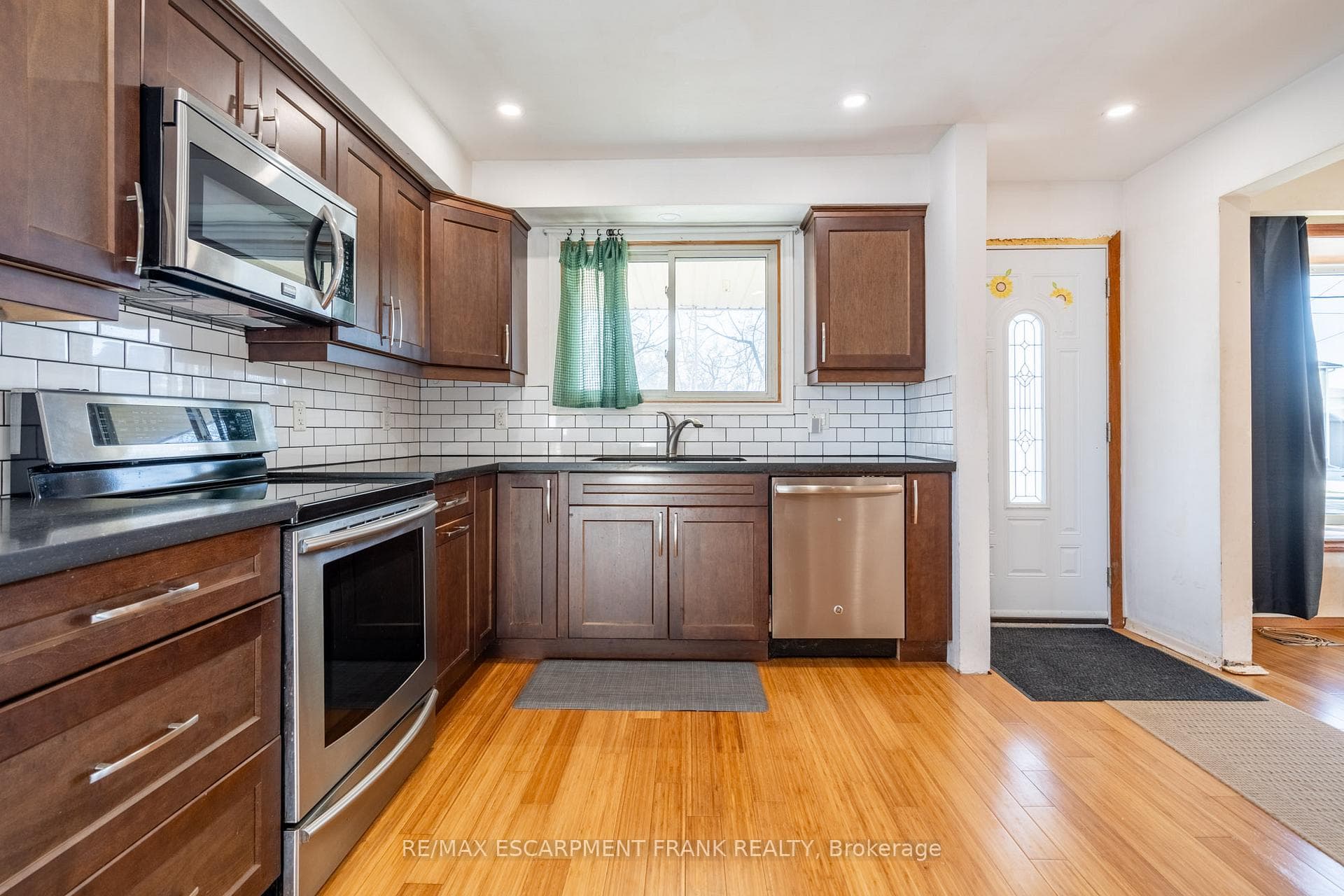 173 Ridge Street photo 10