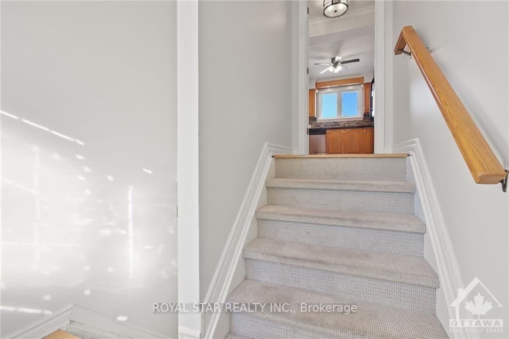 5925 PRINCE OF WALES Drive photo 5