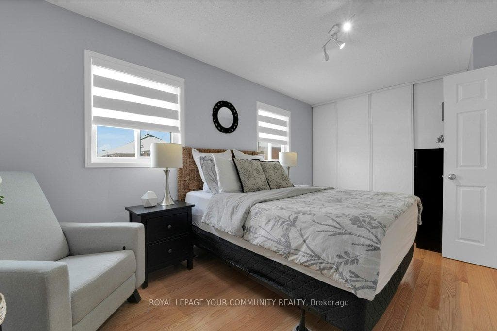 87 Cozens Drive photo 25