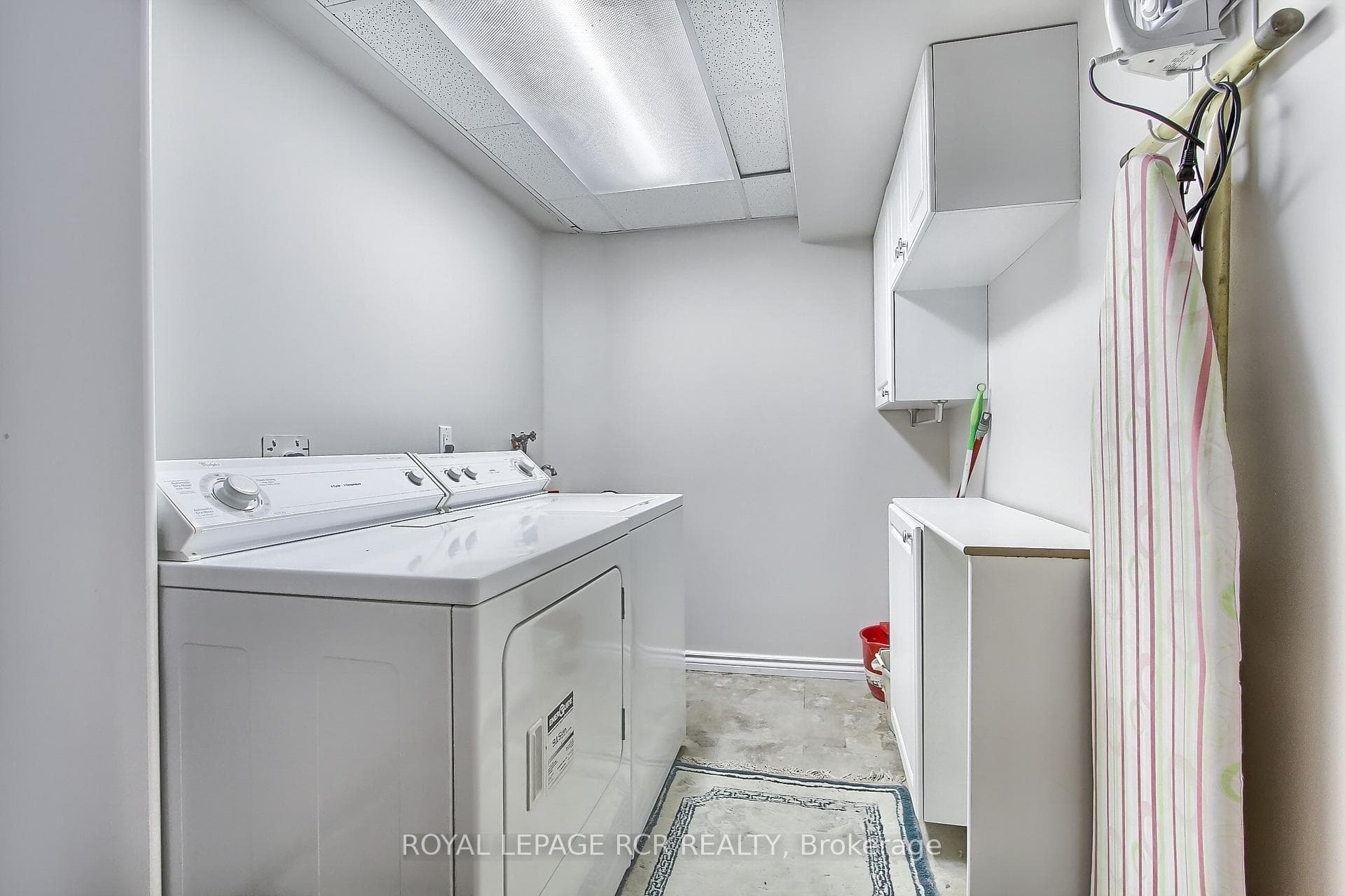3 Carriage Walk Unit 43 photo 29
