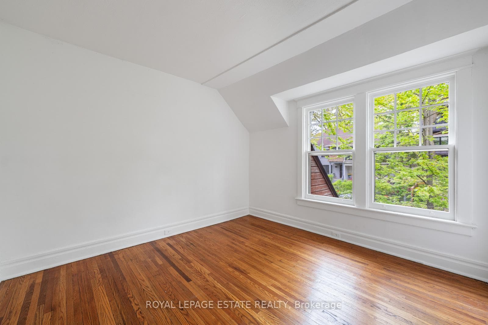110 Spruce Hill Road photo 20