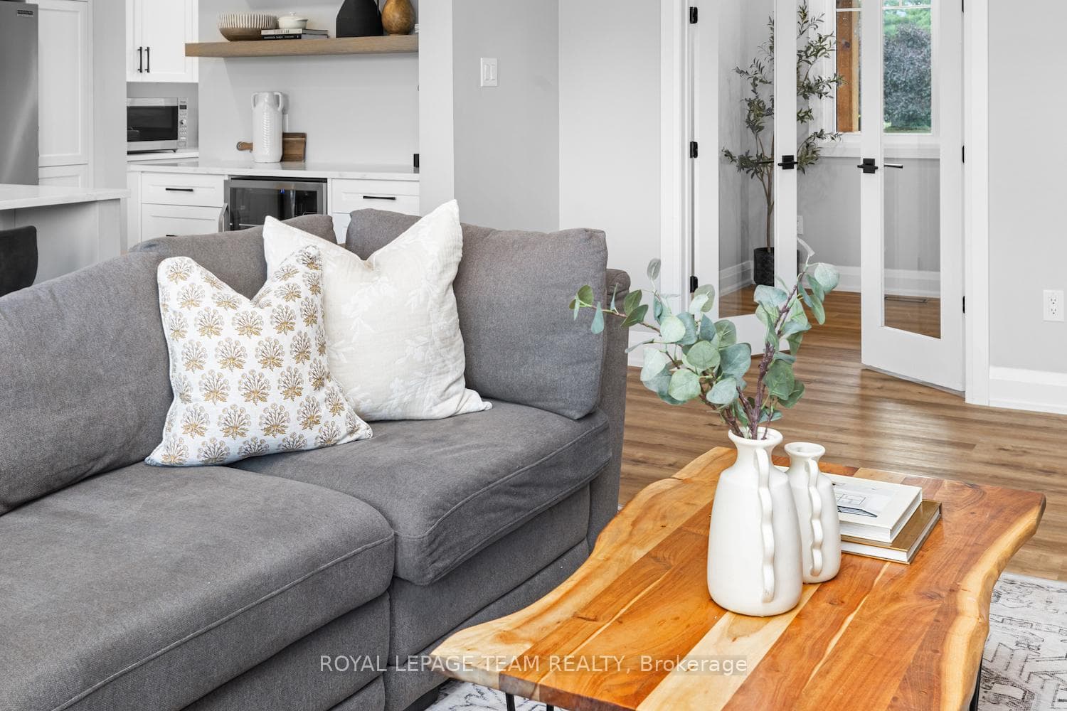 3783 Woodkilton Road photo 13
