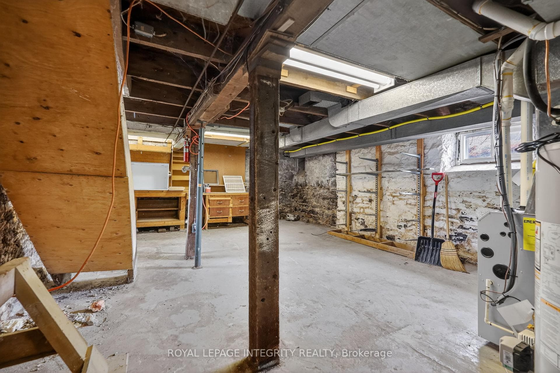 56 Grosvenor Avenue photo 33