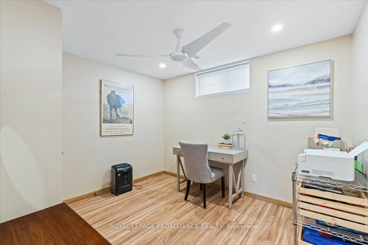 30 Caroline Street photo 28