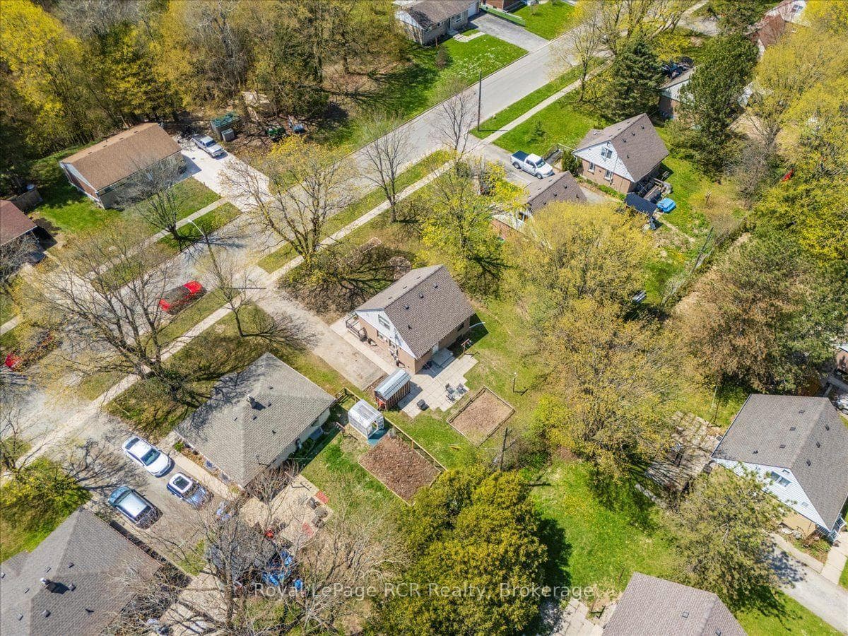 1319 8th Avenue photo 33