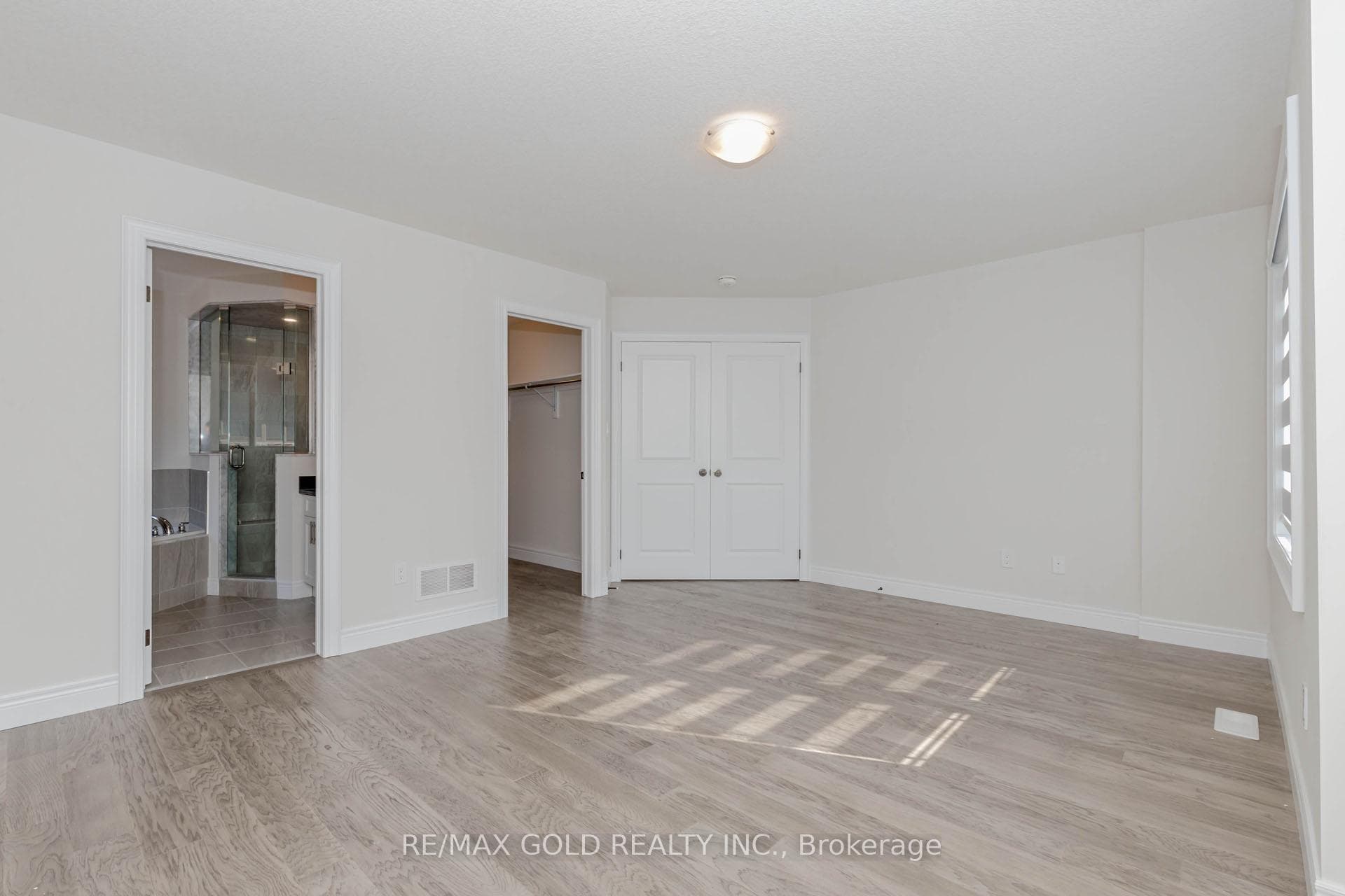 61 Eleanor Avenue Unit Upstairs photo 32