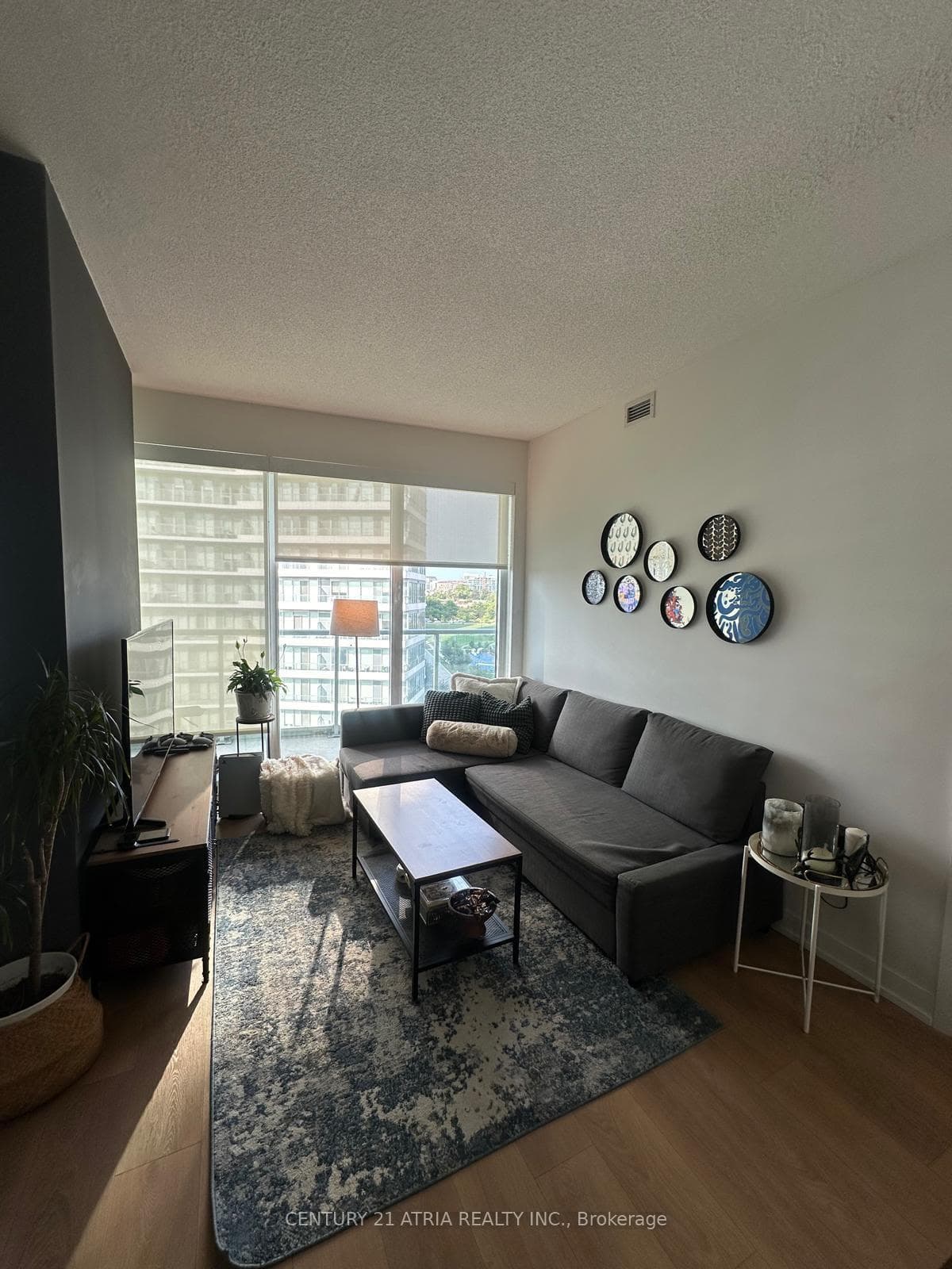 117 Mcmahon Drive Unit 1006 photo 2