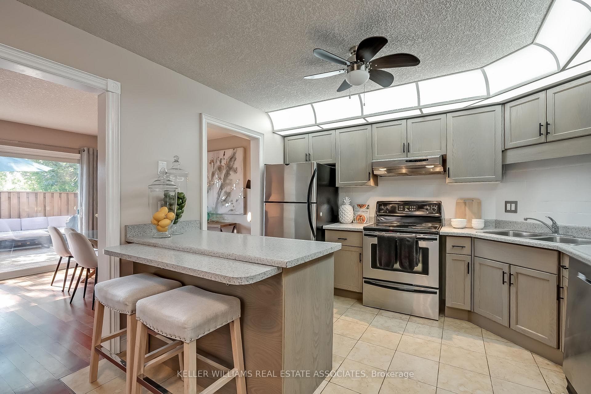 34 Dynasty Avenue Unit 13 photo 15
