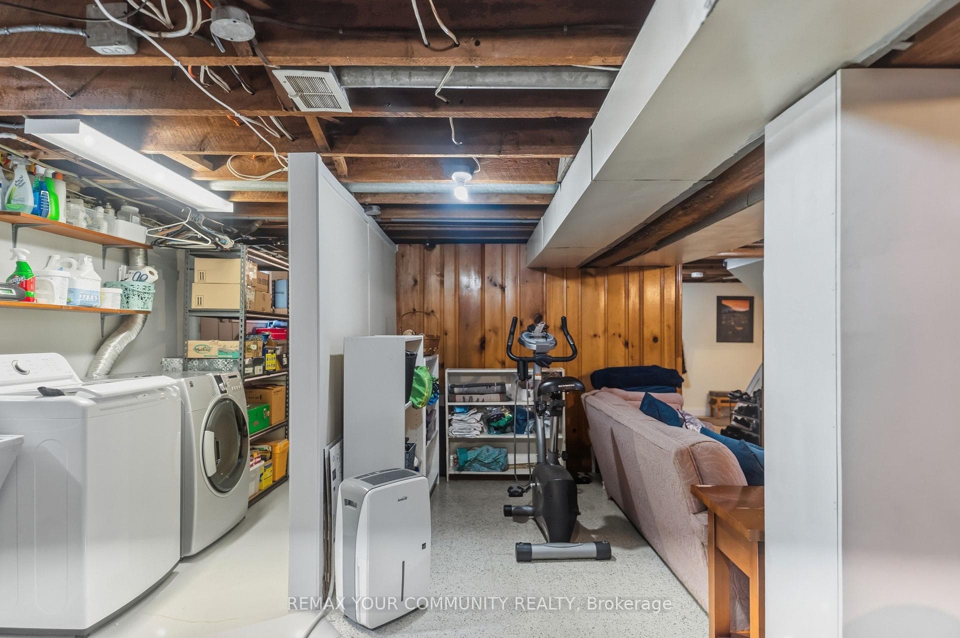 223 Richmond Street photo 16
