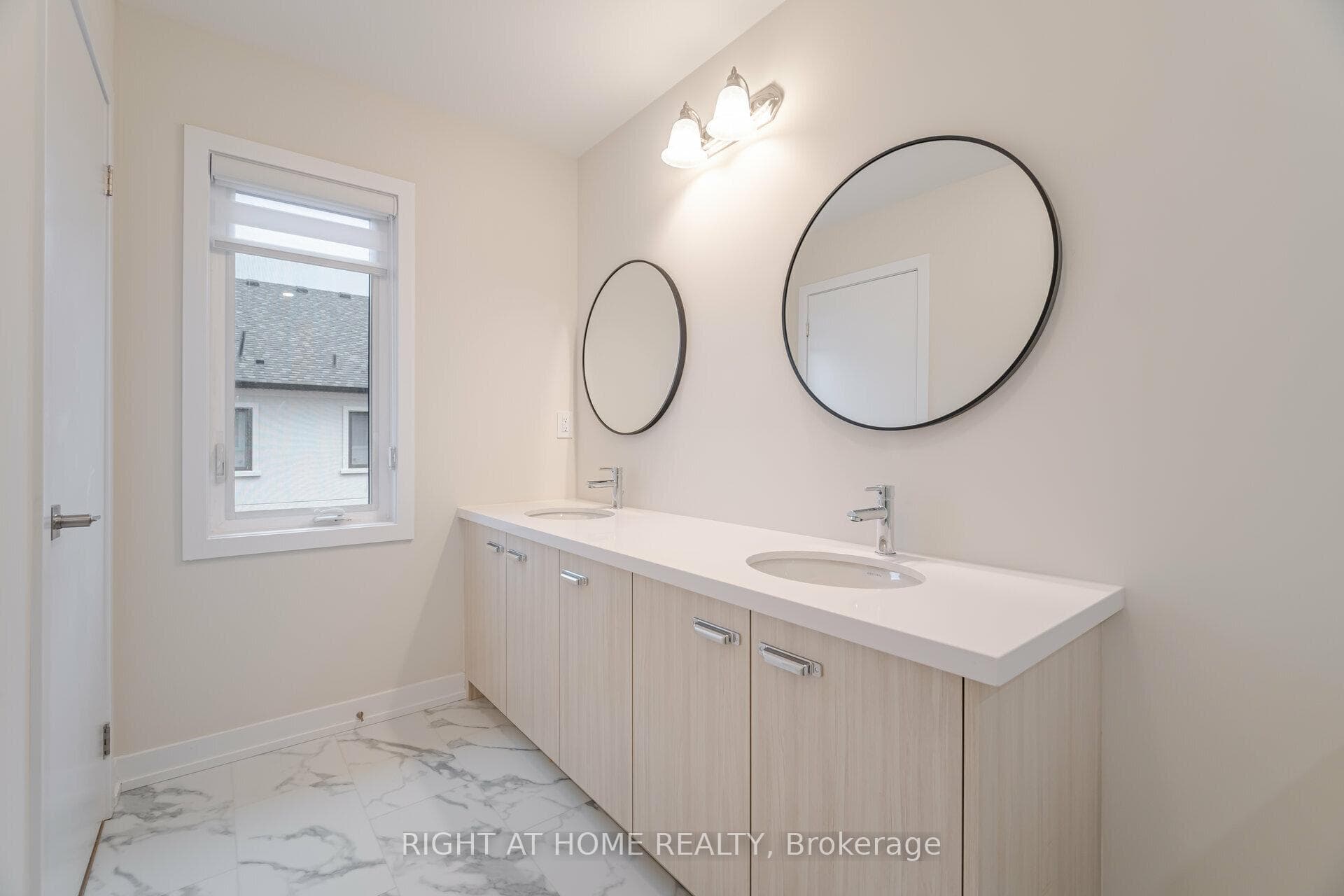 1318 Shevchenko Boulevard photo 22