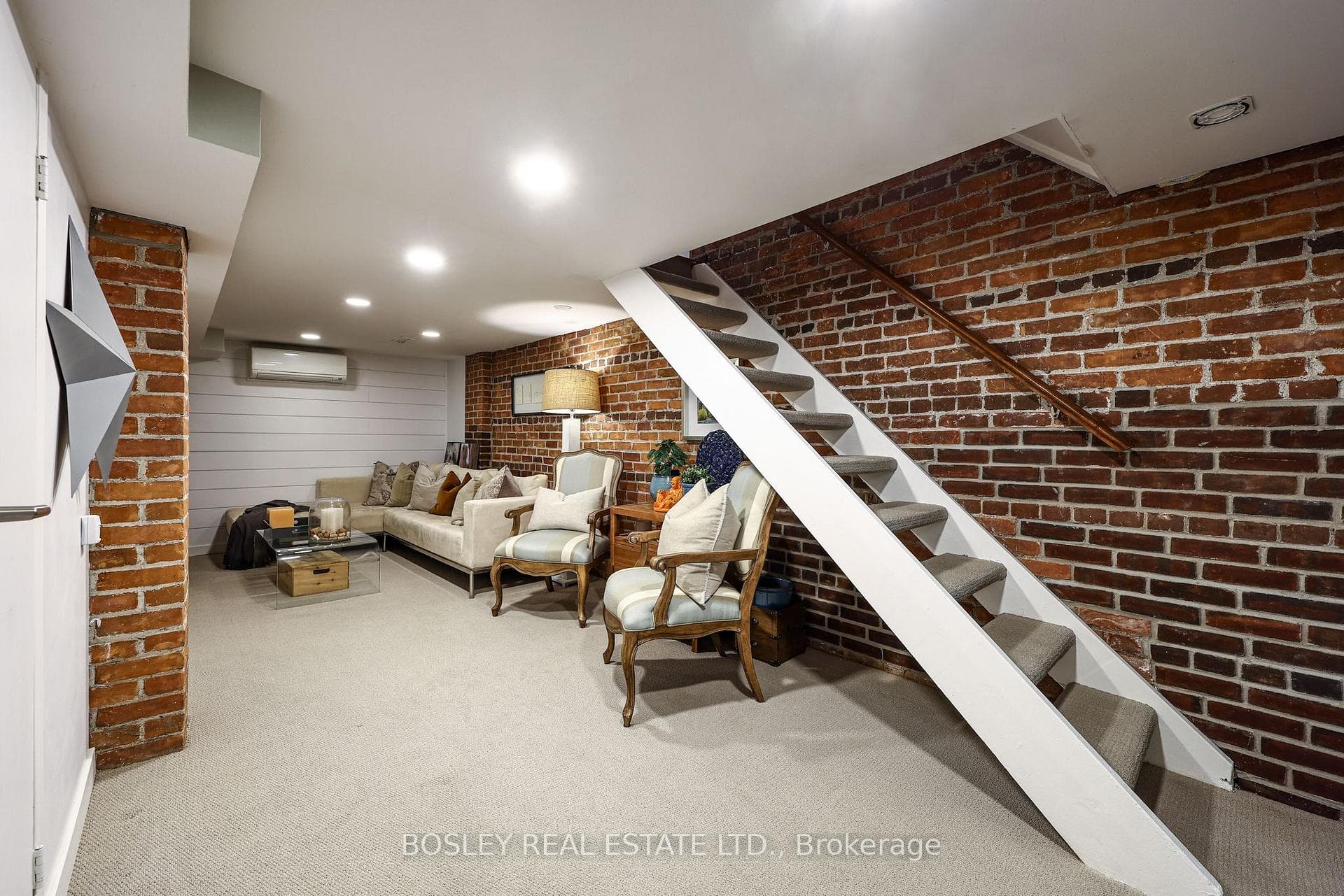 81 Courcelette Road photo 28