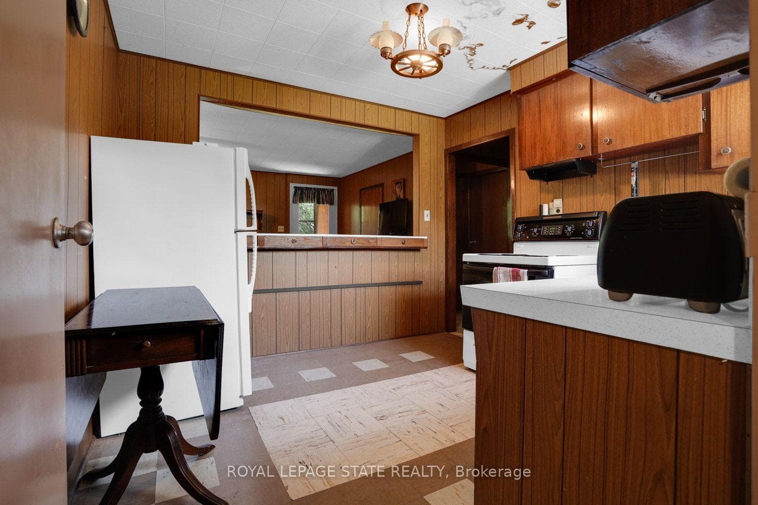 104 Farley Circle photo 10