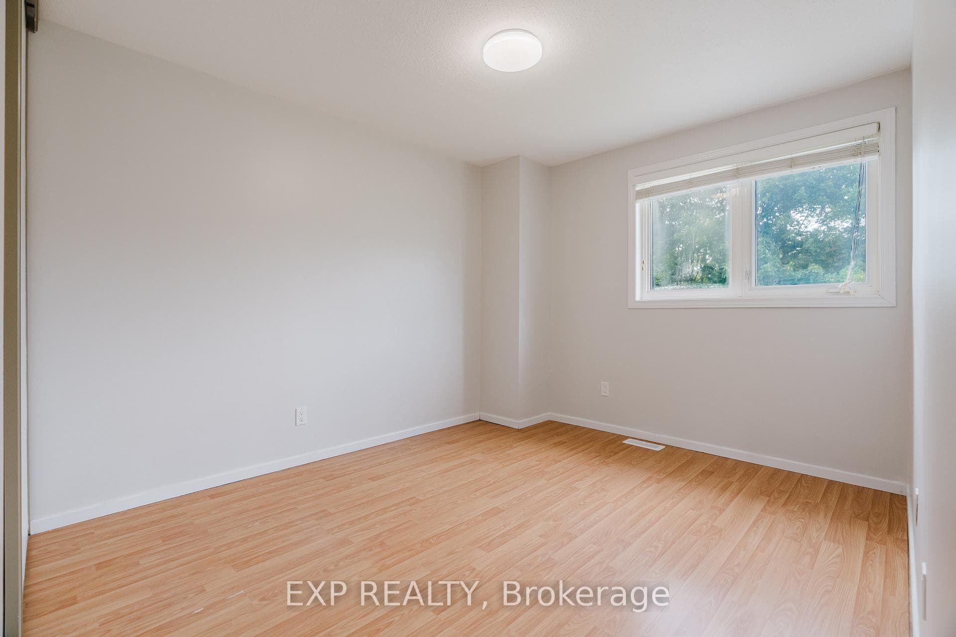 1127 Avignon Court photo 16