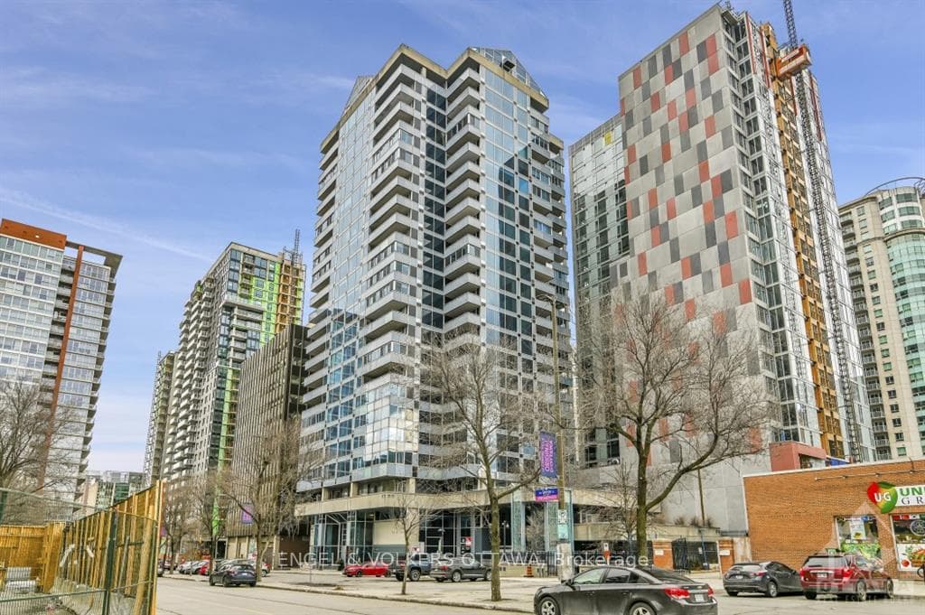160 GEORGE Street Unit 402 photo 1
