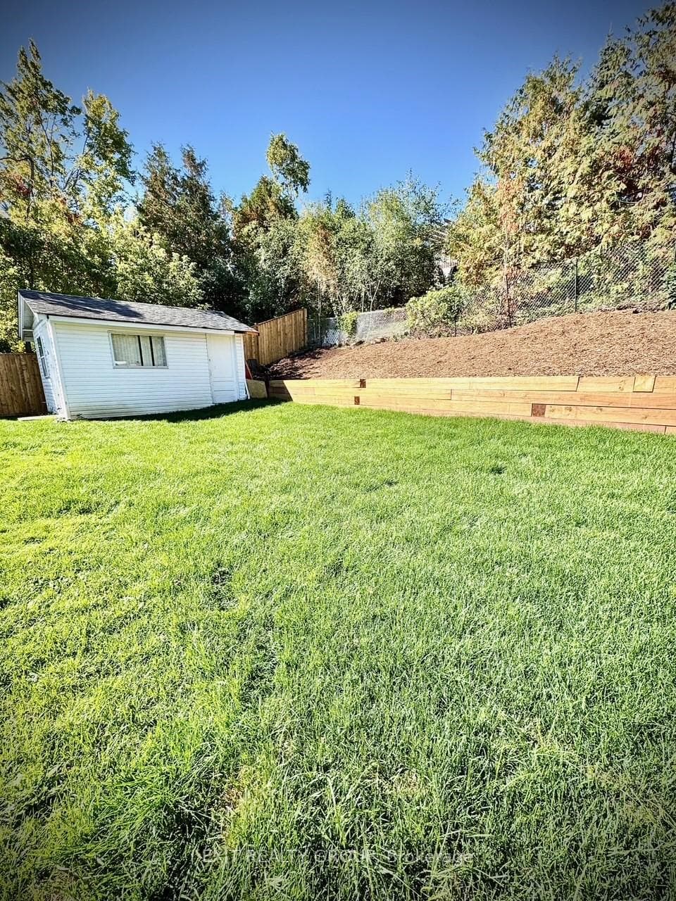 1999 Glenmead Road photo 28