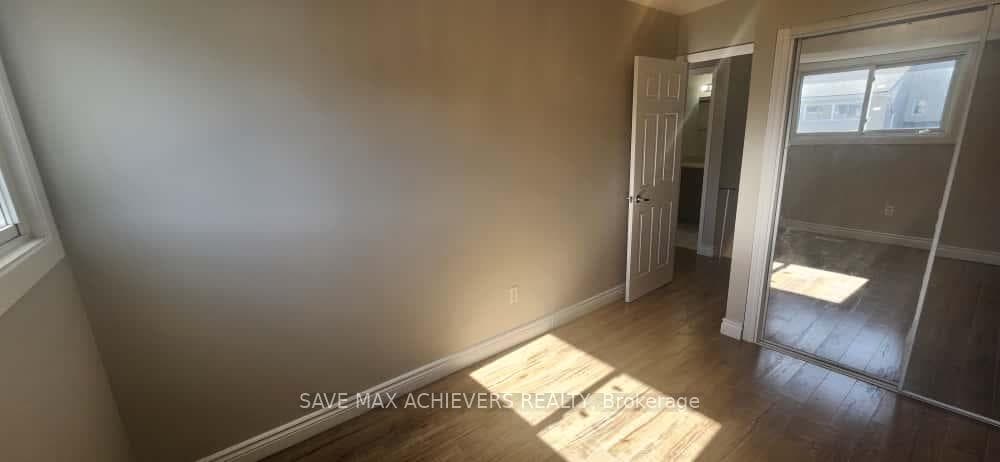 590 Millbank Drive Unit 10 photo 29