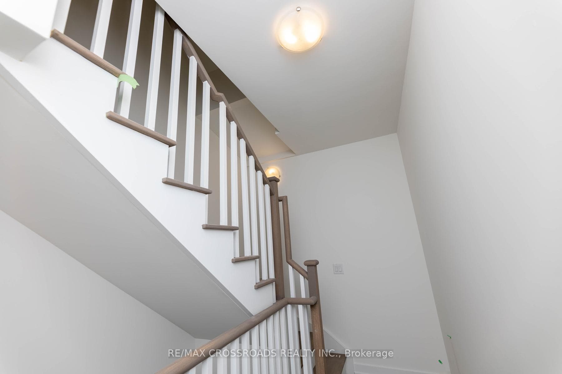 871 Sheppard Avenue Unit TH11 photo 3