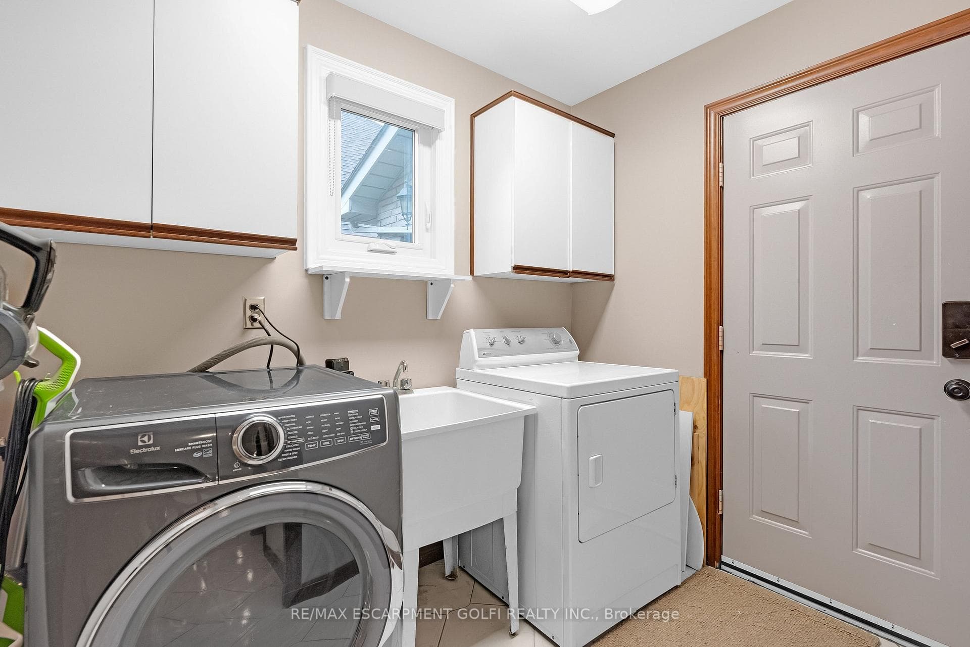 74 Trieste Place photo 29
