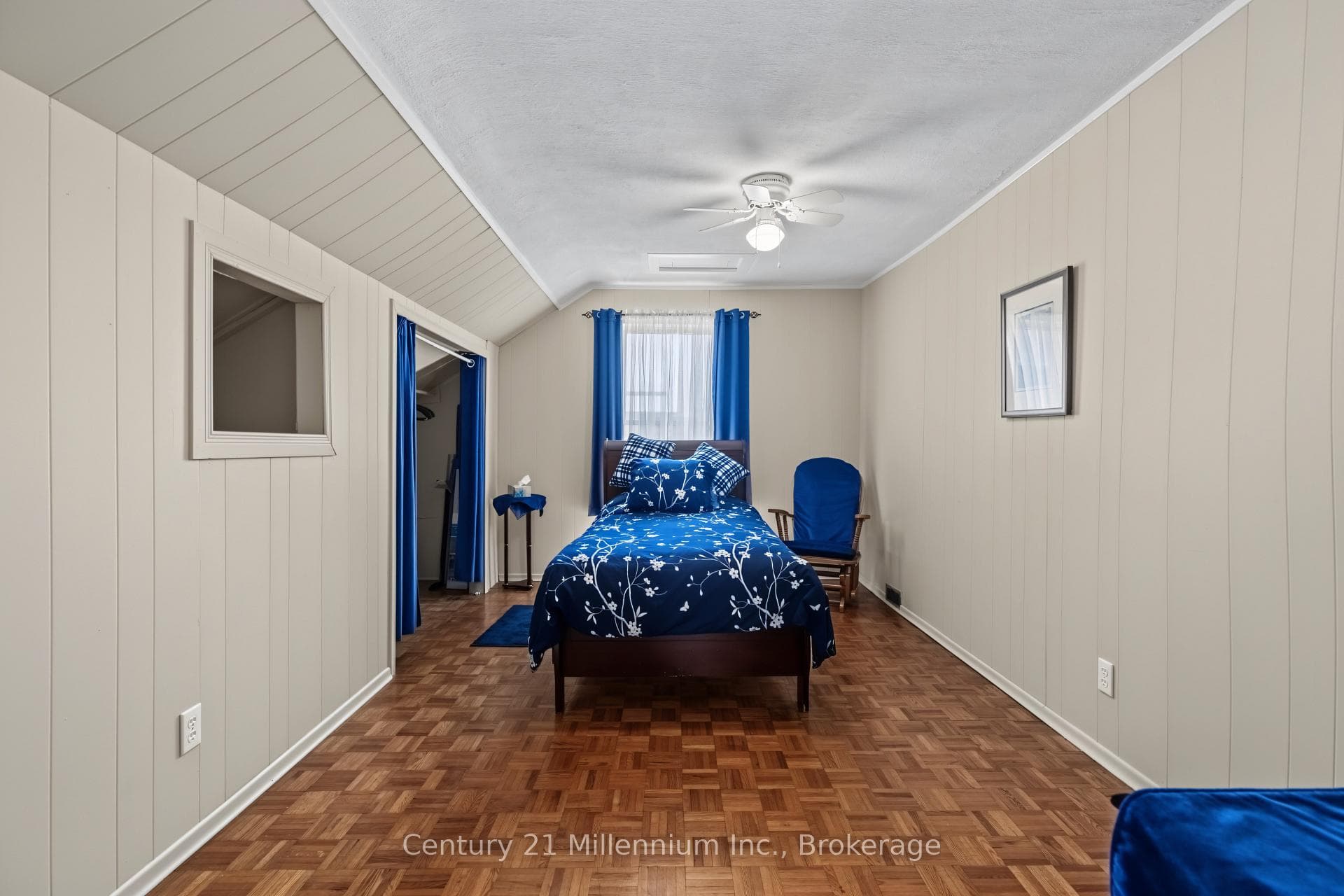 544 Louisa Street photo 29
