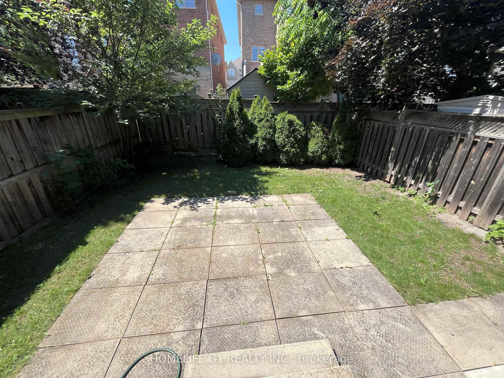 2370 Wasaga Drive photo 13