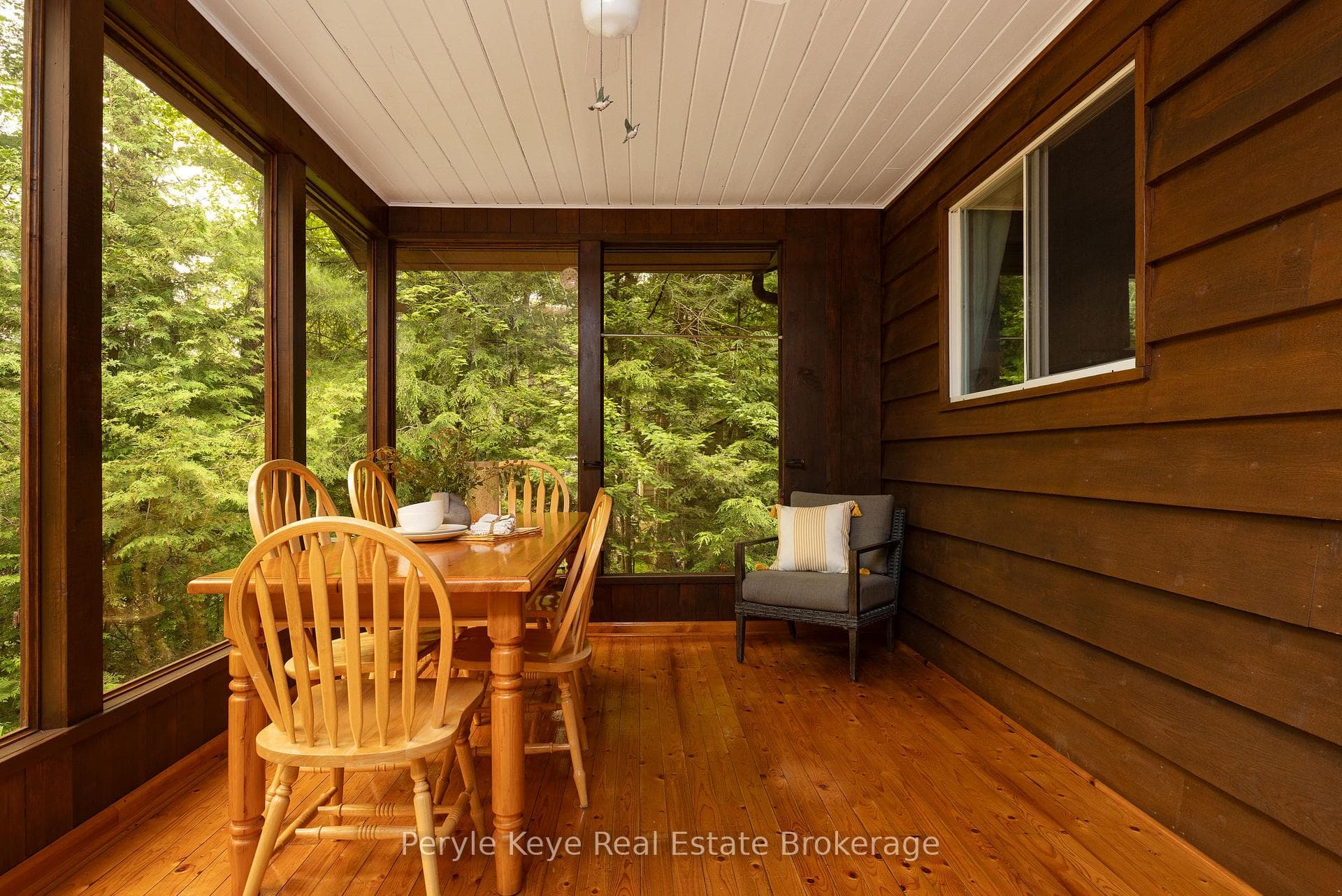 1057 H R S Road photo 22