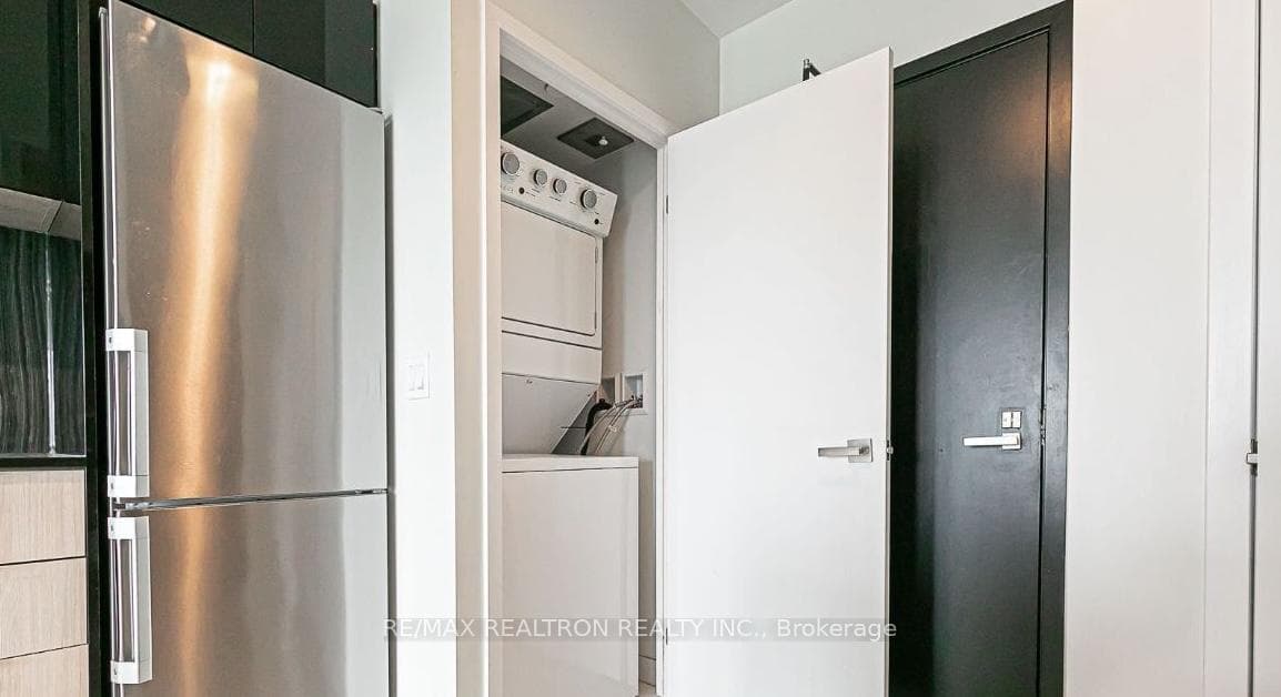 31 Tippett Road Unit 636 photo 27