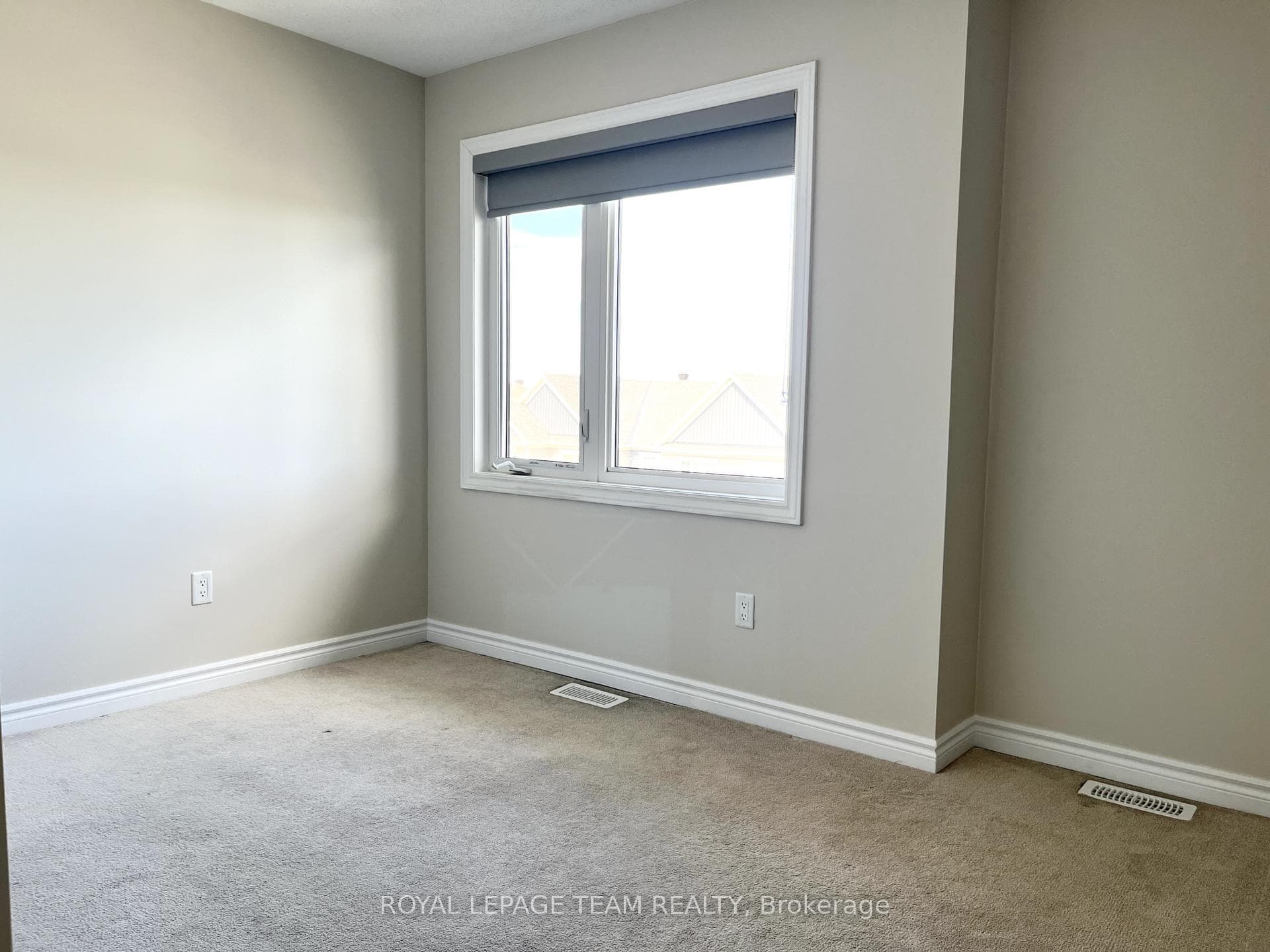 2240 WATERCOLOURS Way photo 19