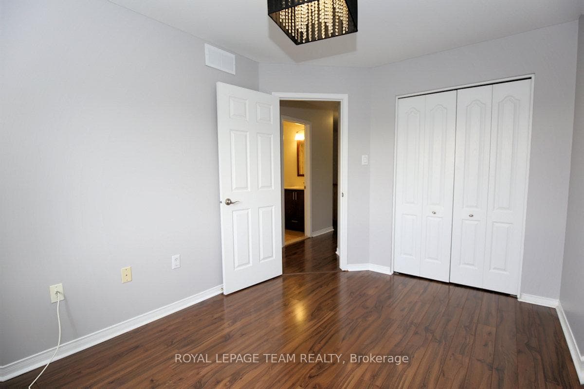 119 Blackdome Crescent photo 34