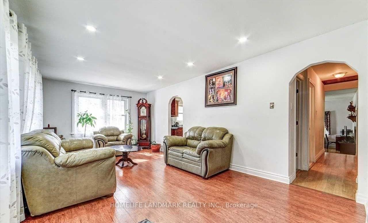 62 Peter Street photo 5