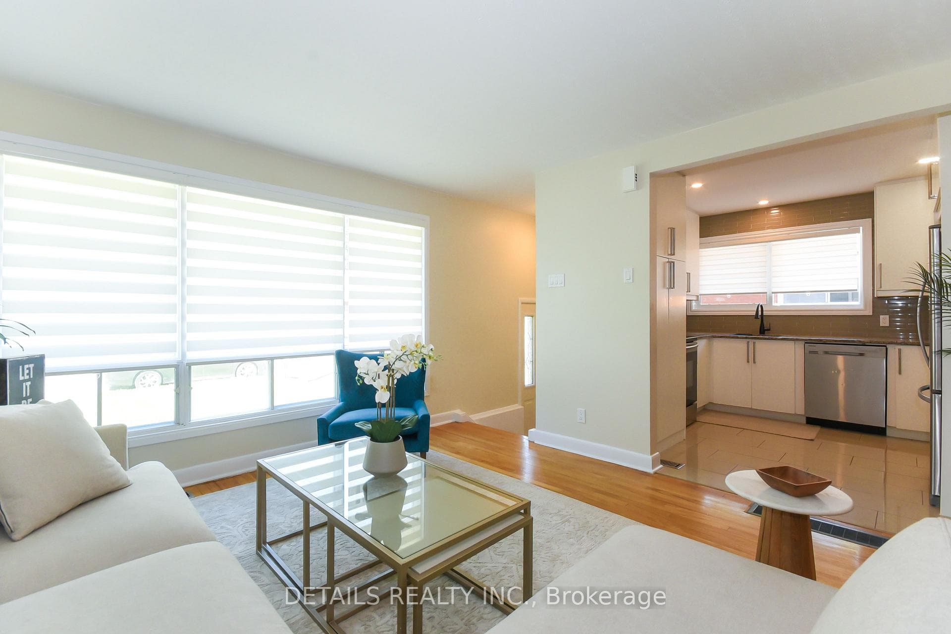 1255 Highgate Road photo 5