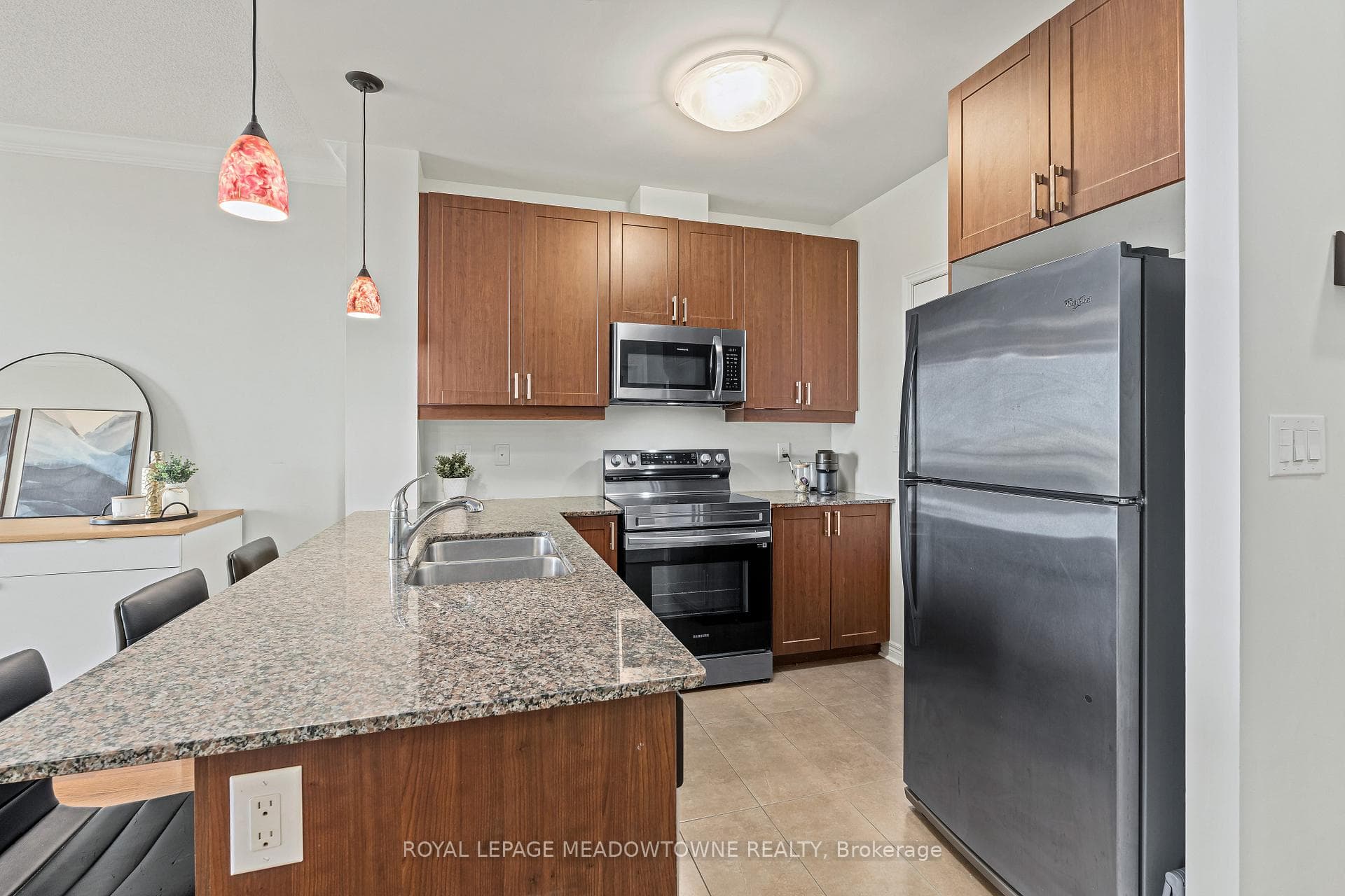 383 Main Street Unit 520 photo 10