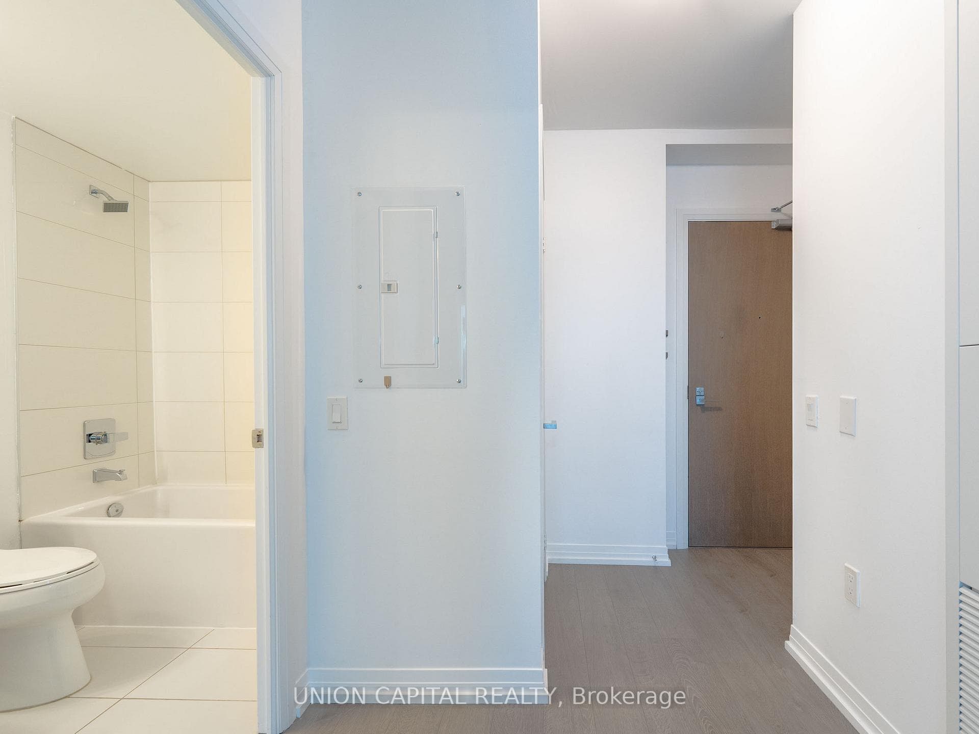 251 Jarvis Street Unit 4515 photo 9
